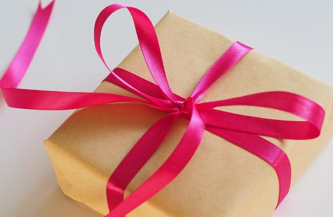5 Quick Tips in Sending Gifts to the Philippines