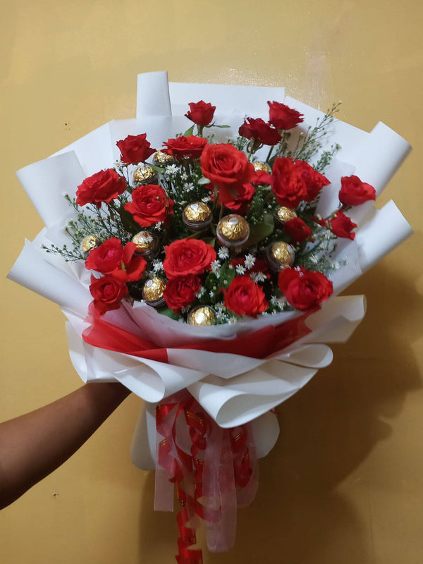 1 Dozen Roses with 12pcs Ferrero in a Bouquet