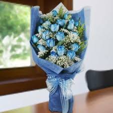 1 dozen Blue Roses with lots of fillers