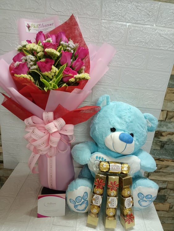 Beautiful Pink roses with blue bear and 16pcs Ferrero Rocher