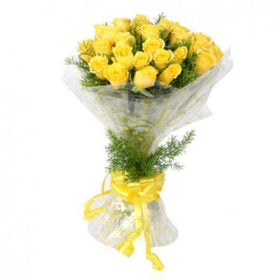 2 dozen Yellow Holland Roses in a Bouquet