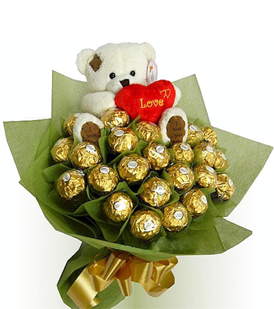 Ferrero Rocher in a Bouquet with mini bear